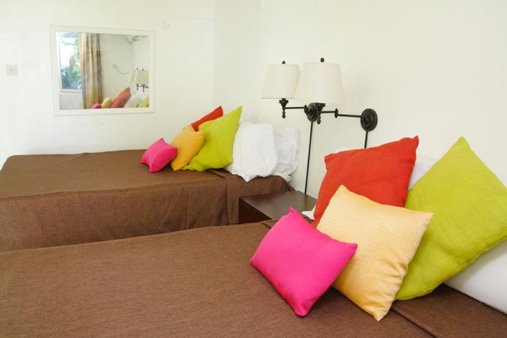 רוזו Castle Comfort Lodge חדר תמונה
