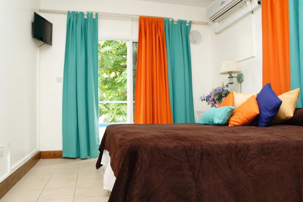 רוזו Castle Comfort Lodge חדר תמונה