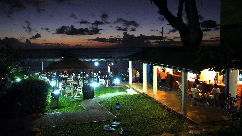 רוזו Castle Comfort Lodge מראה חיצוני תמונה